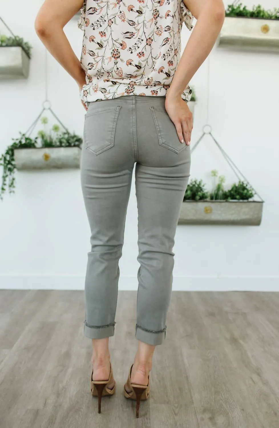 Amy Crop Straight Leg Jean