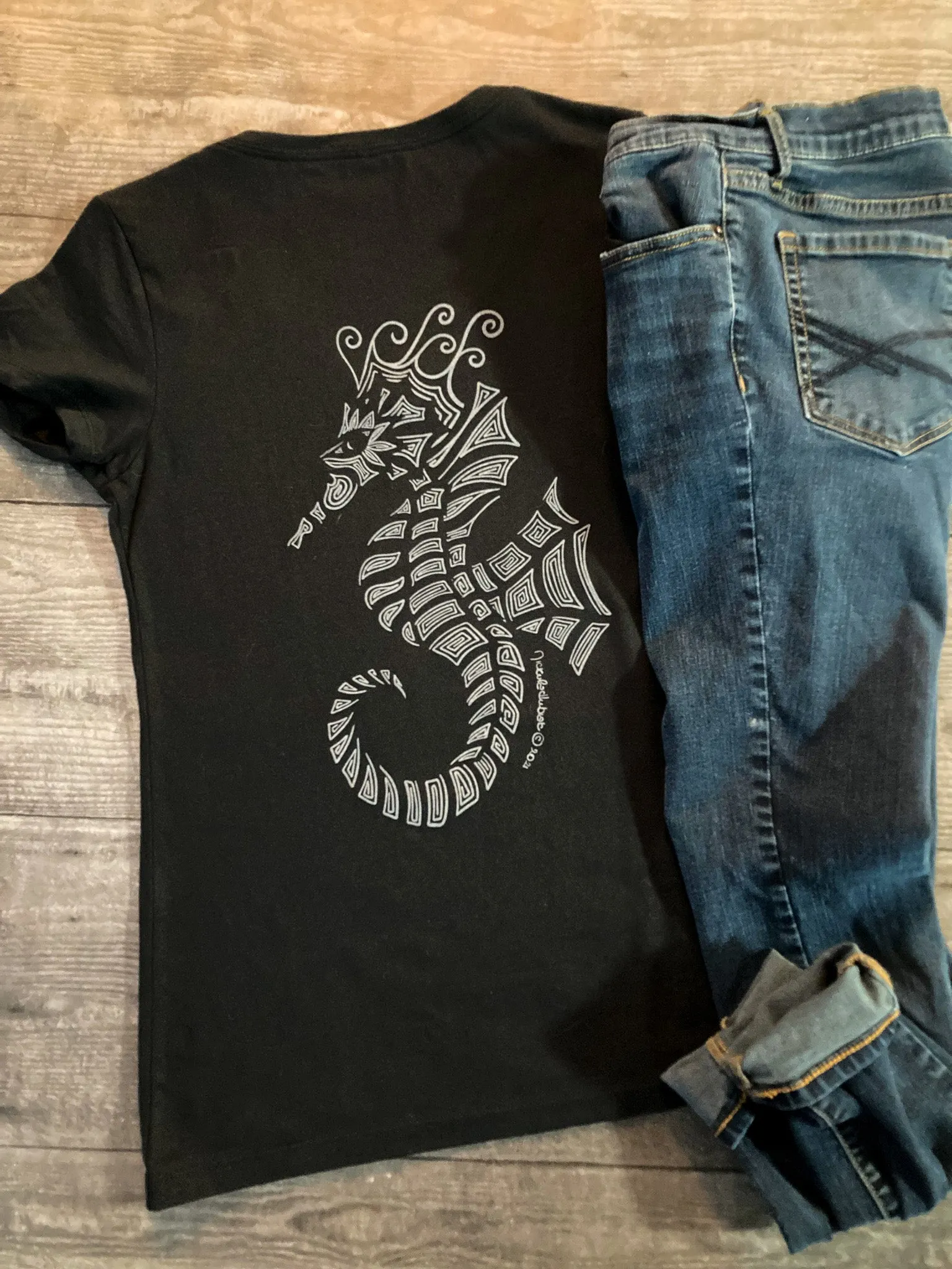 Seahorse Hand-drawn V-Neck T-Shirt | Ladies